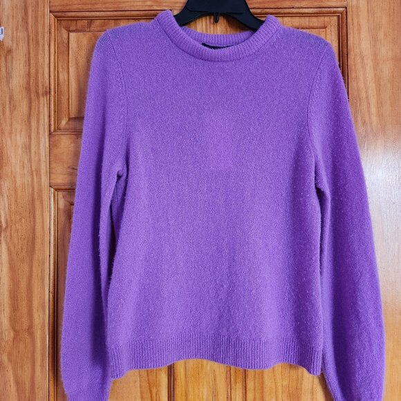 360 Cashmere Sweater - Picture 1 of 5